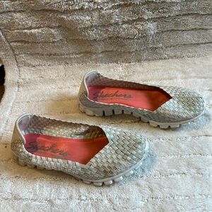 Sketchers Vintage White Slip-ons